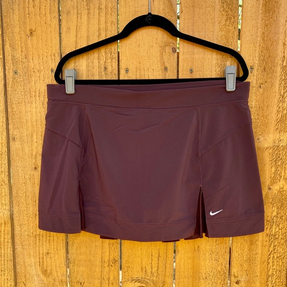 Nike Dresses & Skirts - Women’s Nike FitDry skirt